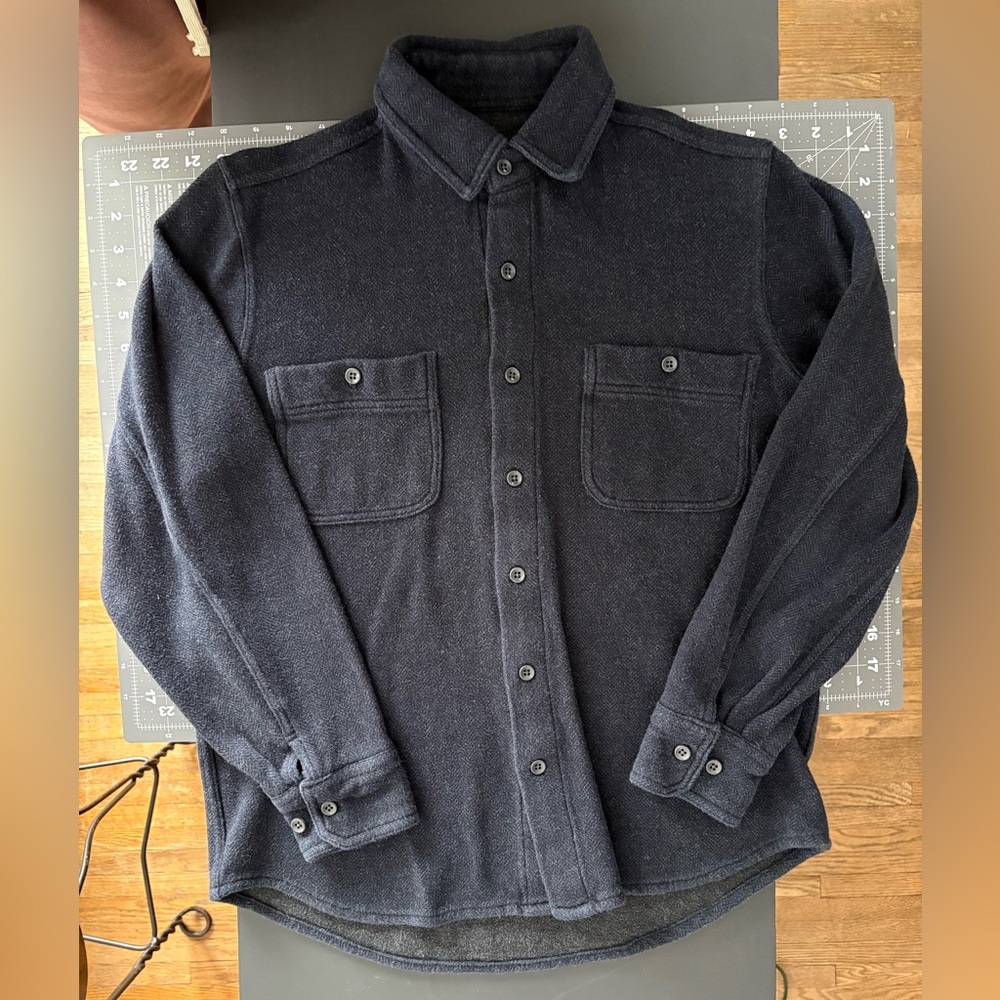 Taylor Stitch Navy Blue Casual Button-Down Shirt